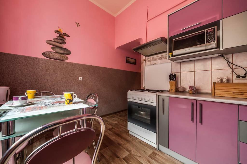 Apartments In The Old City Of リヴィウ エクステリア 写真